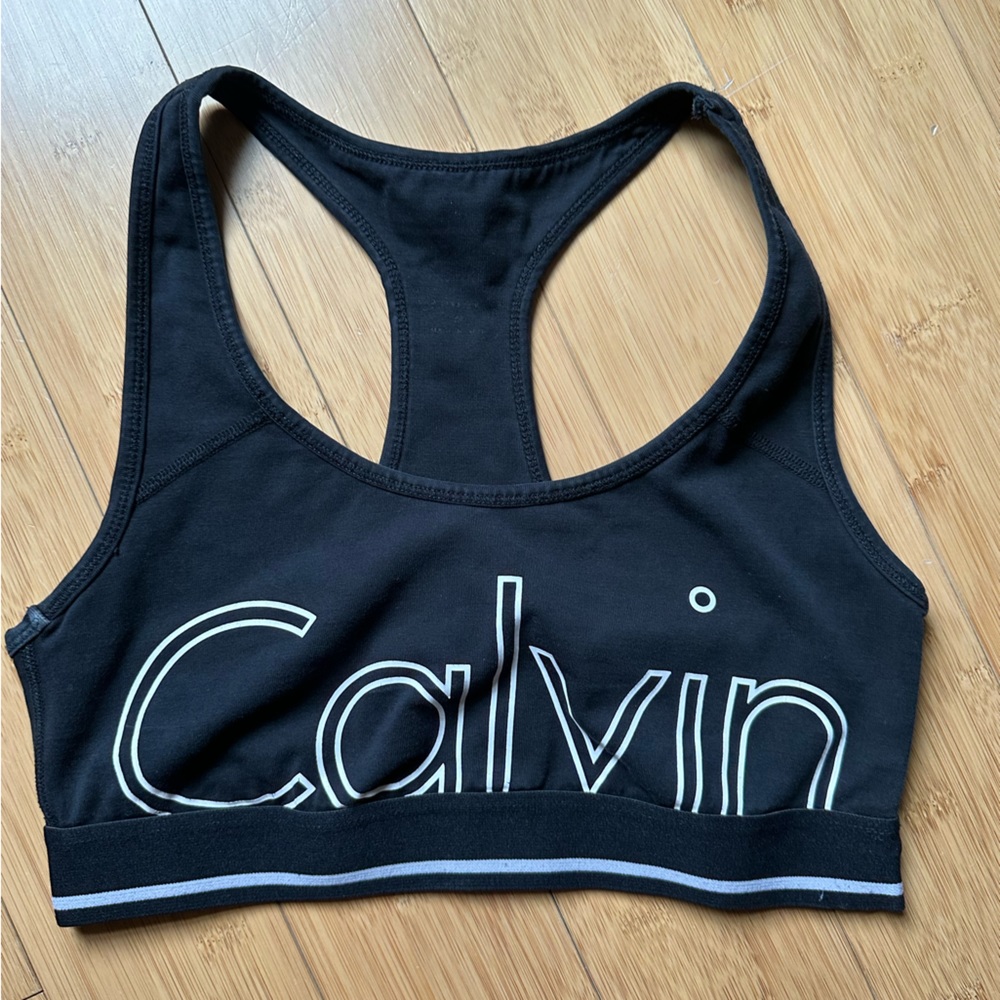 Sports bra
